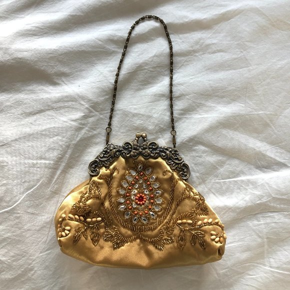 3/$30 ✨Gold Satin Beaded Clutch with Chain Strap - Picture 4 of 5